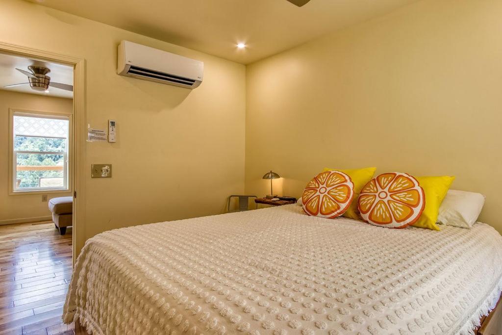 גטלינבורג Key Lime Pie, Hot Tub,Wifi, 1089 Free Tickets Each Paid Day, Dollywood And More מראה חיצוני תמונה