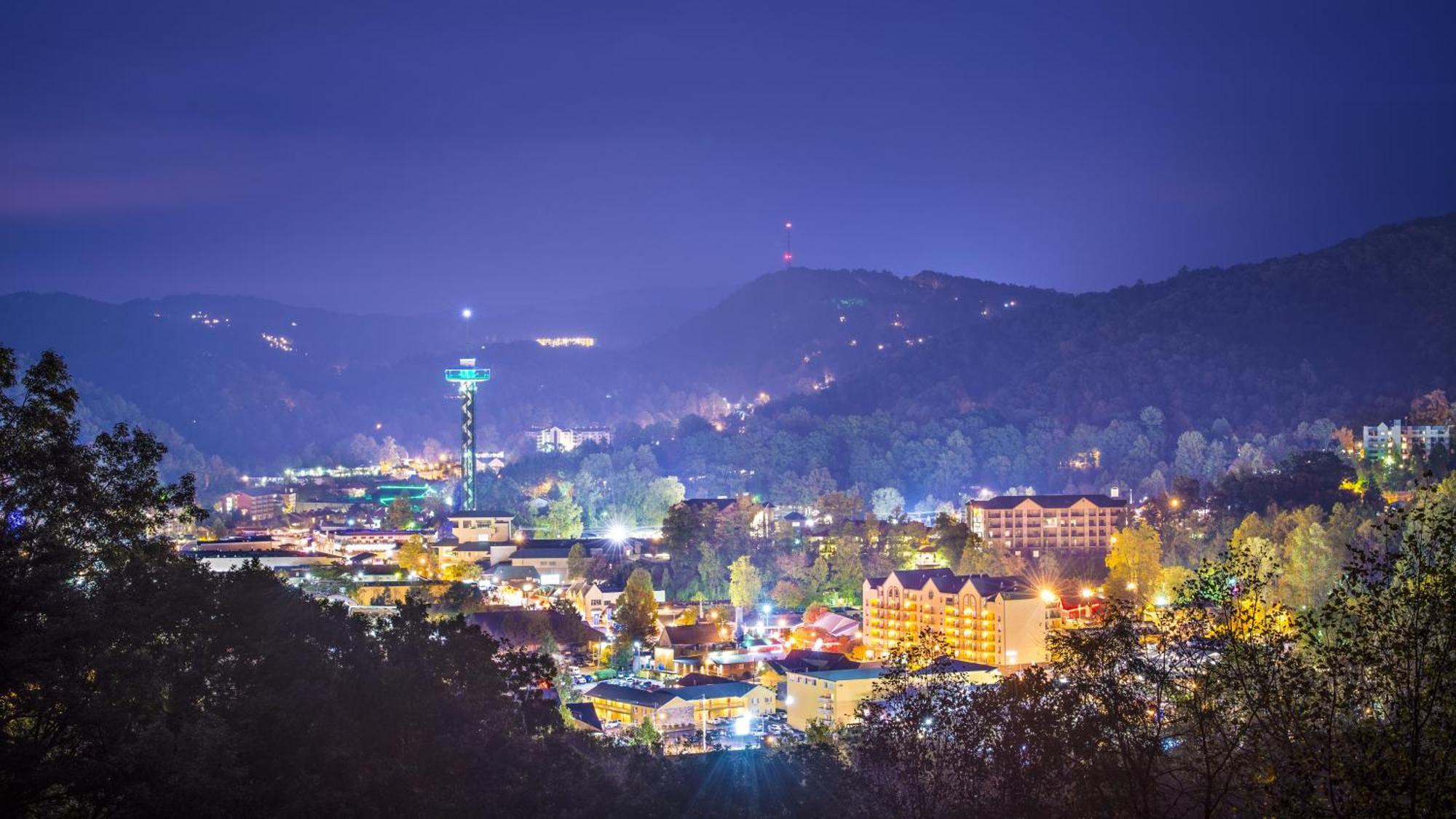 גטלינבורג Key Lime Pie, Hot Tub,Wifi, 1089 Free Tickets Each Paid Day, Dollywood And More מראה חיצוני תמונה