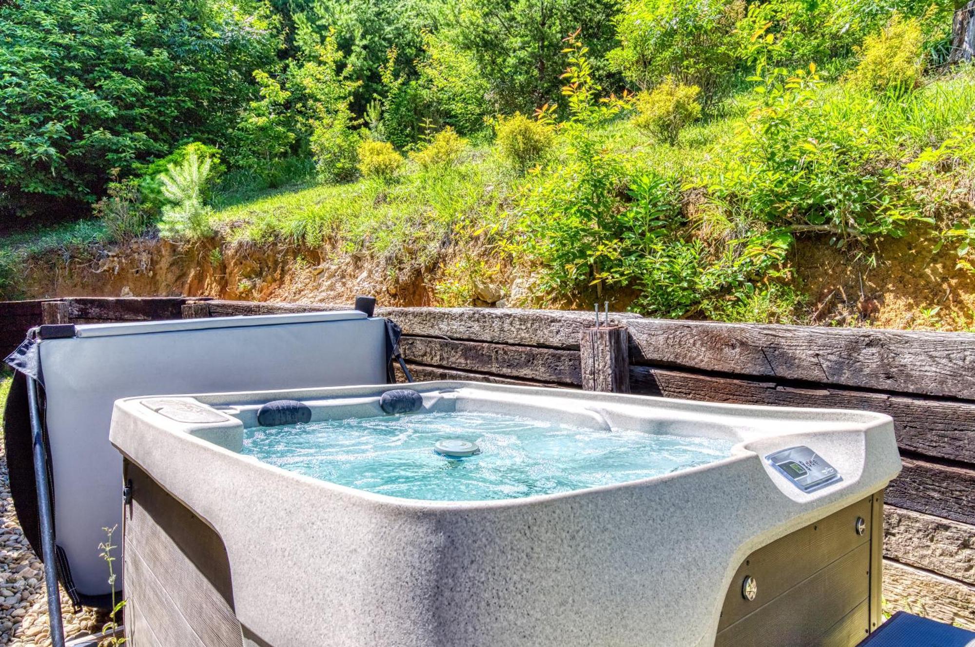 גטלינבורג Key Lime Pie, Hot Tub,Wifi, 1089 Free Tickets Each Paid Day, Dollywood And More מראה חיצוני תמונה